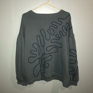 Sweatshirt with Billow Sleeves